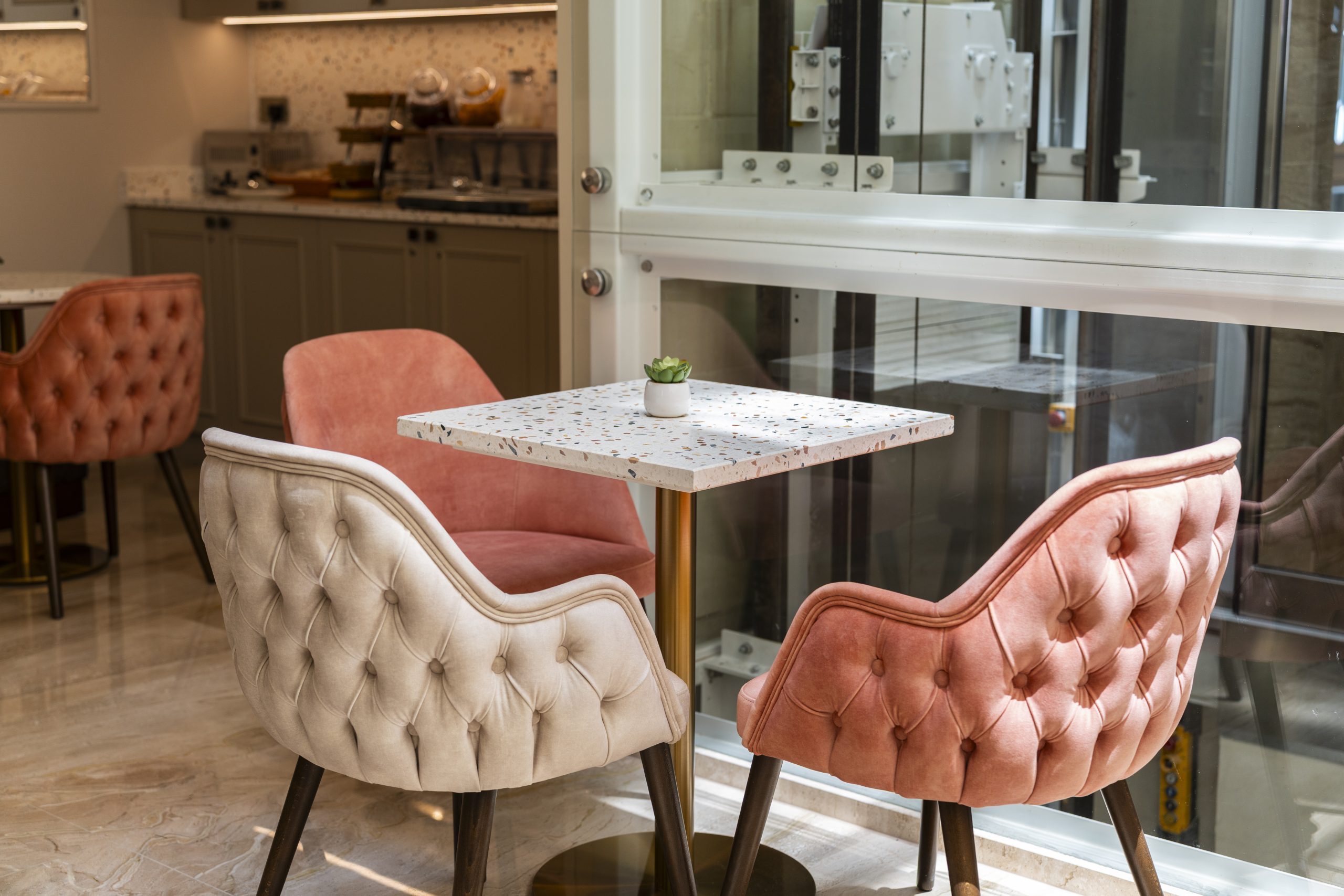 0 Breakfast Area