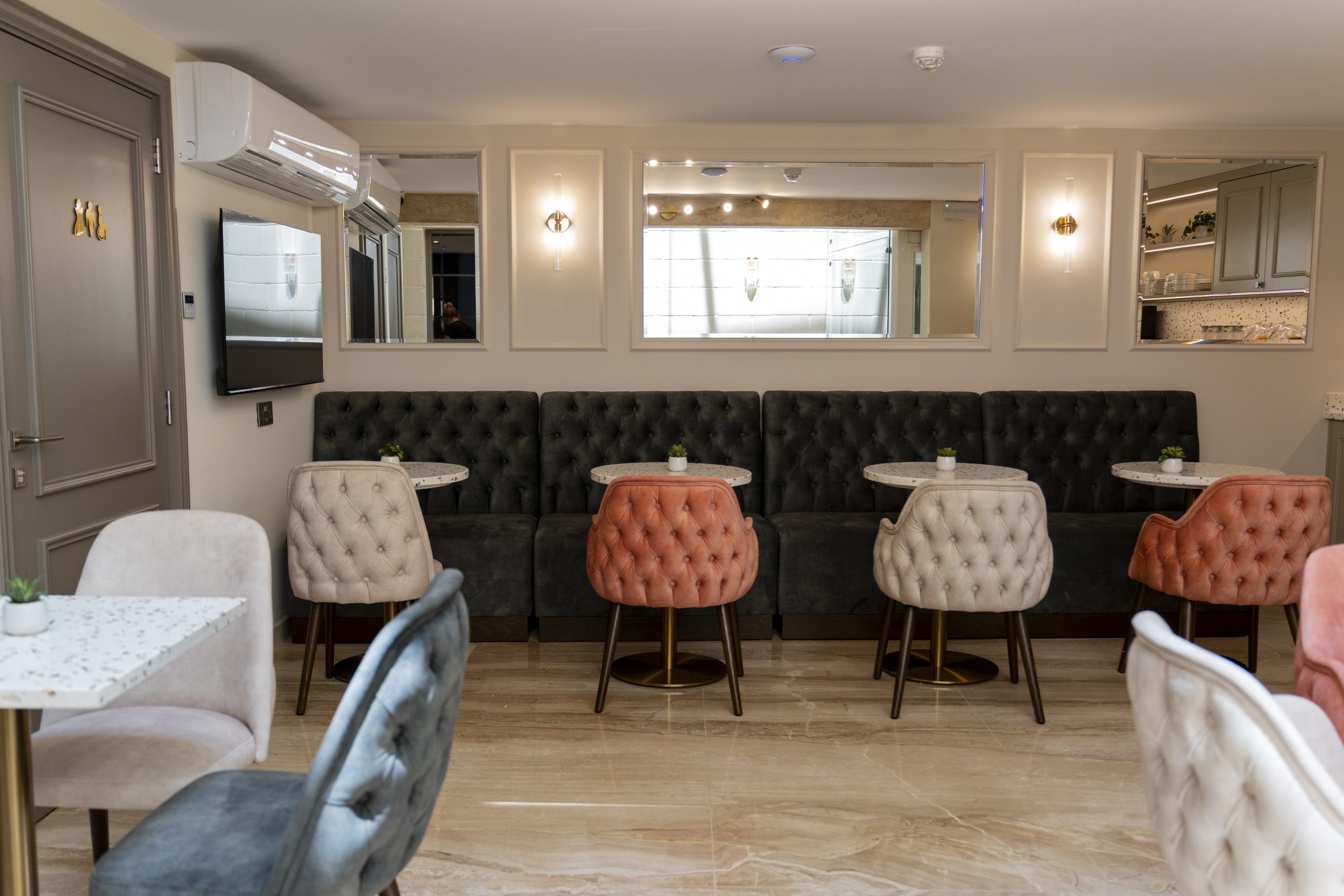 0 Breakfast Area(2)